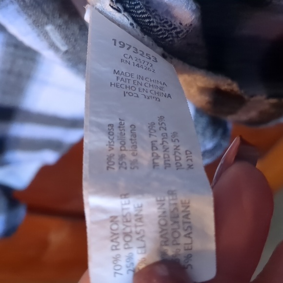 DEX* white black purple plaid crepe like long sleeve button front blouse tunic - Picture 8 of 13